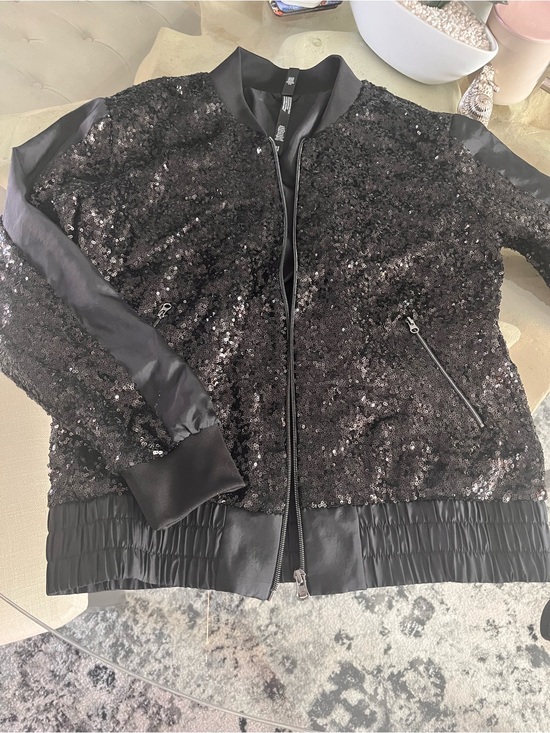 Victoria's Secret Jackets & Blazers - 🖤VICTRIA SECRET Black Sequin Bomber Jacket S👀my other listings 🌟